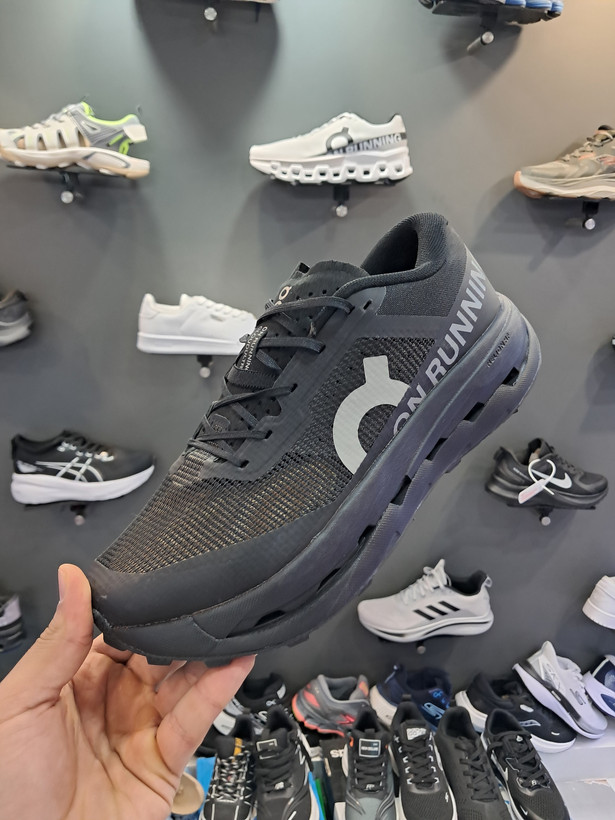کفش آنرانینگ QC cloudultra